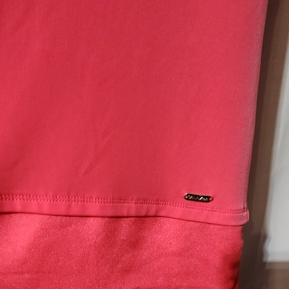 Calvin Klien Ladies Coral Top.  Sz M - Picture 2 of 7